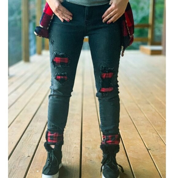 Judy Blue Skinny Fit Peek a Boo Buffalo Plaid Patch Women’s Jeans size 26 - Picture 1 of 12
